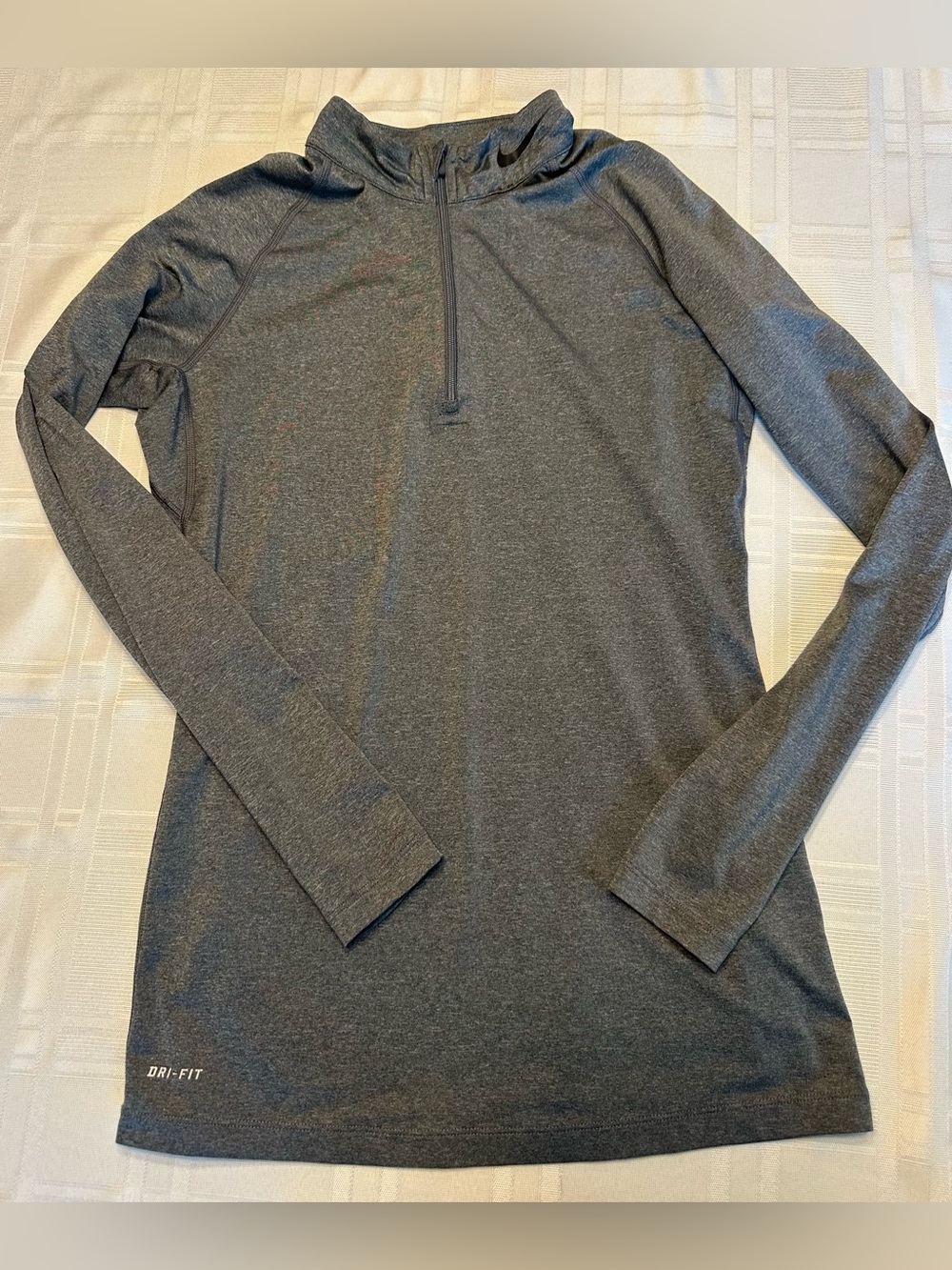 Women’s Nike Pro Dri-Fit Fitted Gray Shirt W/ Thumb holes Pre-owned size Medium
